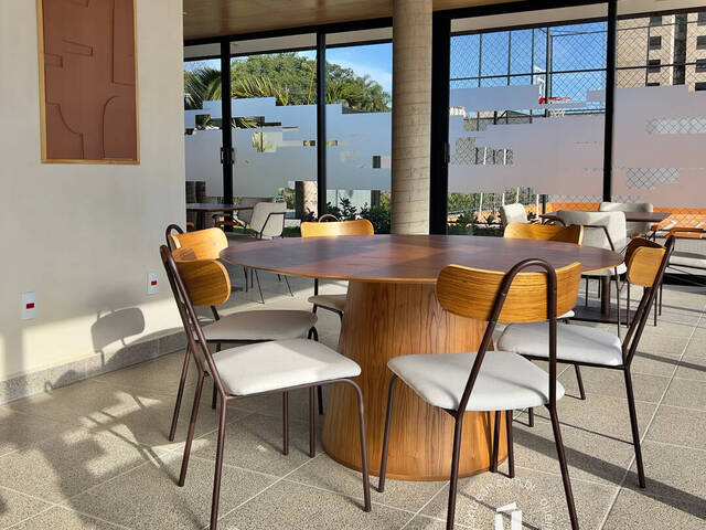 Apartamento para Compra em Botucatu - 3