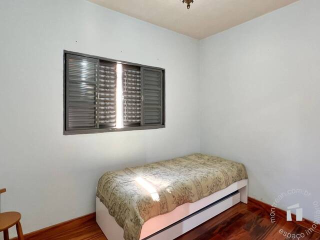 Casa para Compra em Botucatu - 5