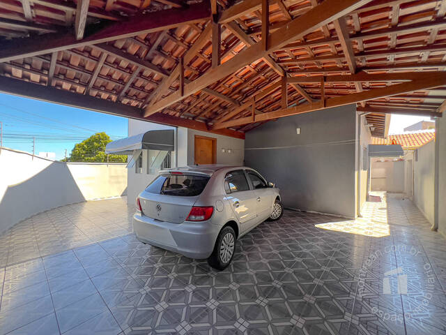 #93 - Casa para Compra em Botucatu - SP - 3