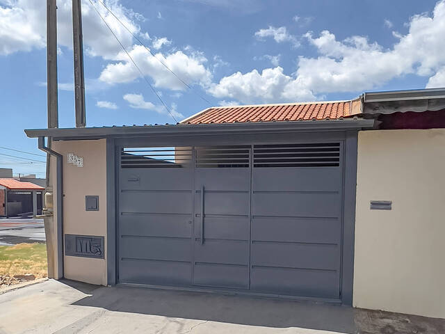 #54 - Casa para Compra em Botucatu - SP - 1