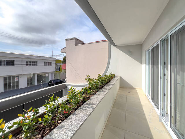 #105 - Sobrado para Compra em Botucatu - SP - 3