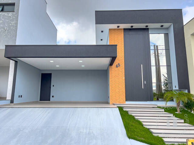 #115 - Casa para Compra em Botucatu - SP