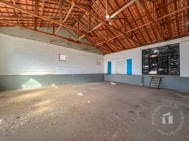 #121 - Sala para Compra em Botucatu - SP - 2