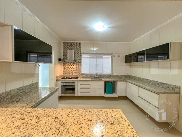 #125 - Casa para Compra em Botucatu - SP - 1