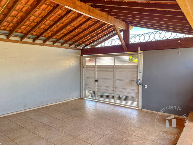 #147 - Casa para Compra em Botucatu - SP - 3