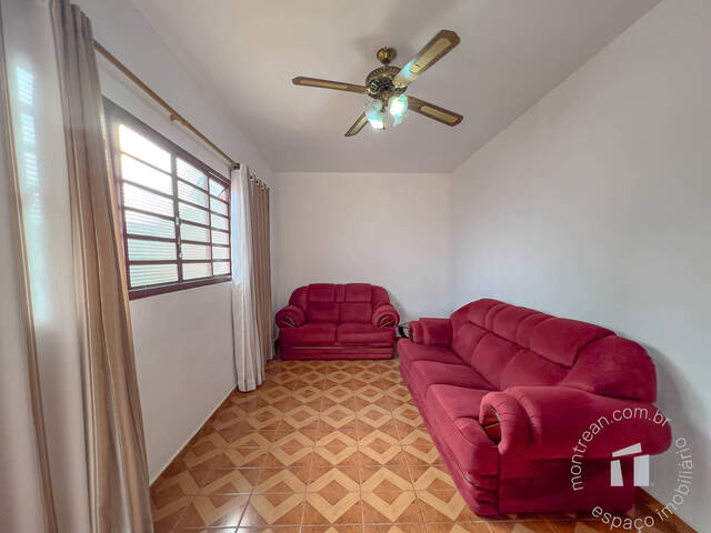 Casa para Compra em Botucatu - 3