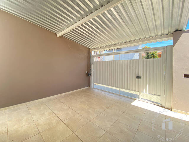 #166 - Casa para Compra em Botucatu - SP - 2