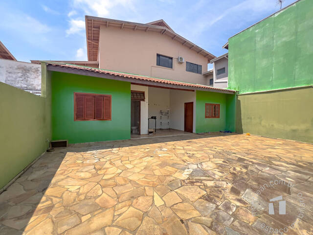 #167 - Sobrado para Compra em Botucatu - SP - 3