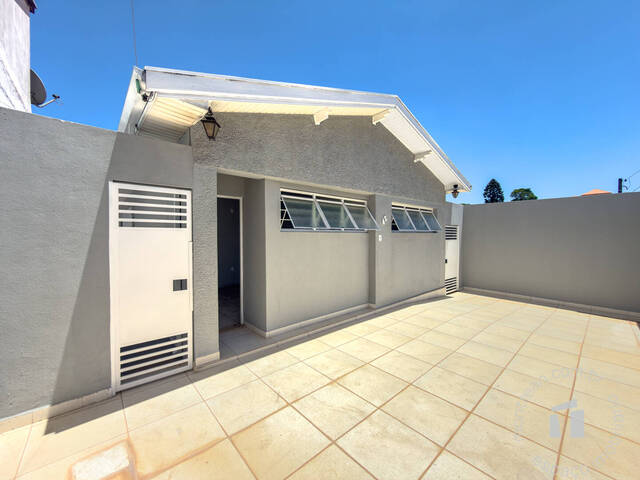 #172 - Casa para Compra em Botucatu - SP - 1