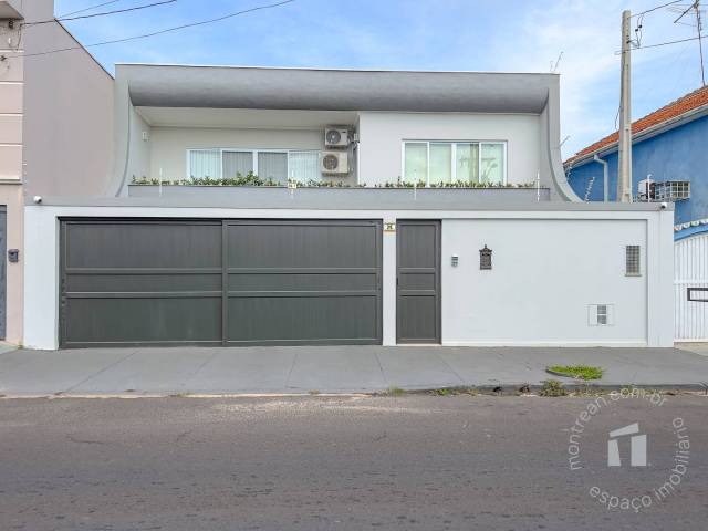 #105 - Sobrado para Compra em Botucatu - SP - 1