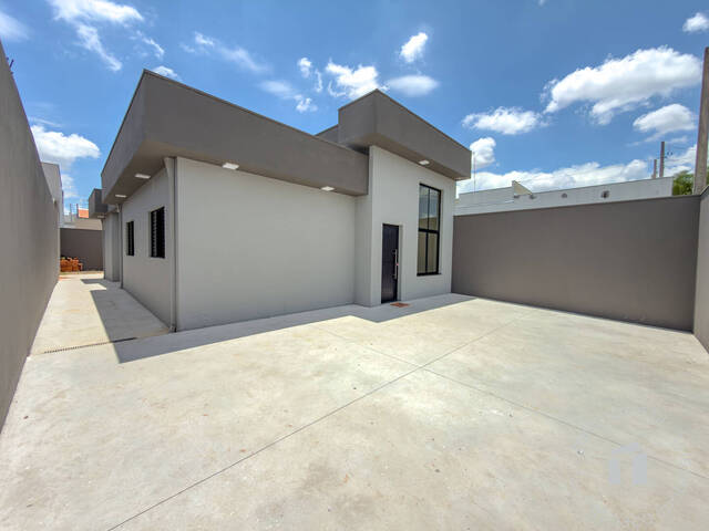 #195 - Casa para Compra em Botucatu - SP - 3