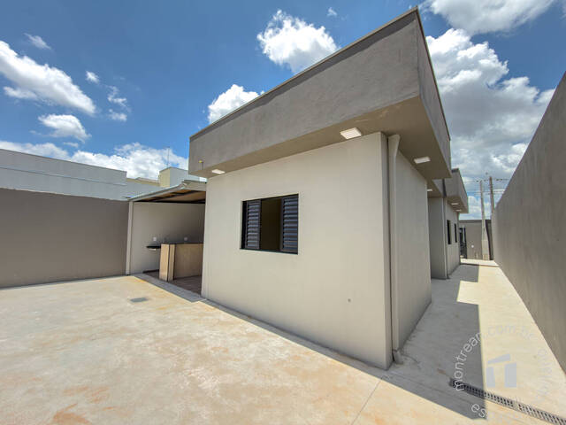Casa para Compra em Botucatu - 5