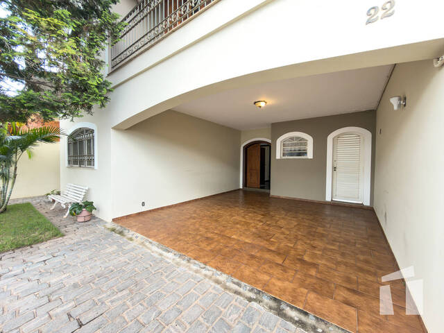 #203 - Sobrado para Compra em Botucatu - SP - 2