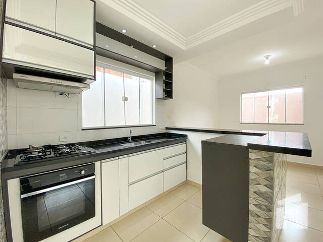 #204 - Casa para Compra em Botucatu - SP - 1