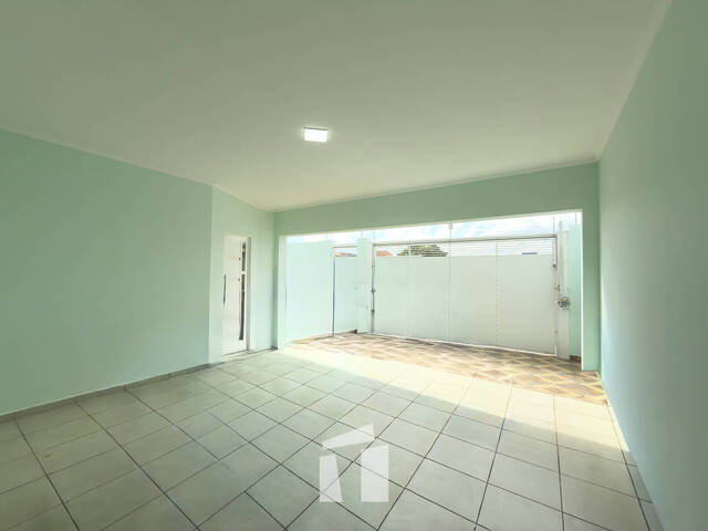 Casa para Compra em Botucatu - 5