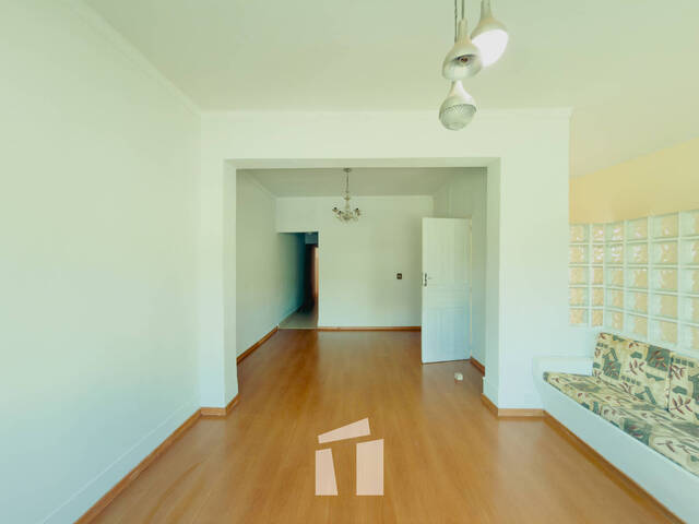 #209 - Sobrado para Compra em Botucatu - SP - 3