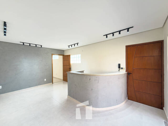 #210 - Ponto Comercial para Locação em Botucatu - SP - 3