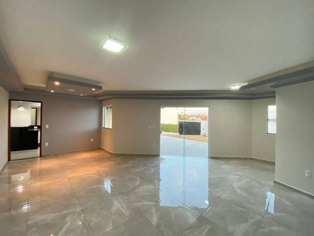 Casa para Locação em Botucatu - 3