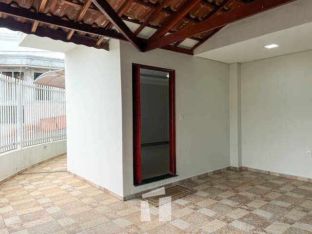 Sobrado para Compra em Botucatu - 2