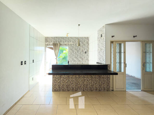Casa para Compra em Botucatu - 2