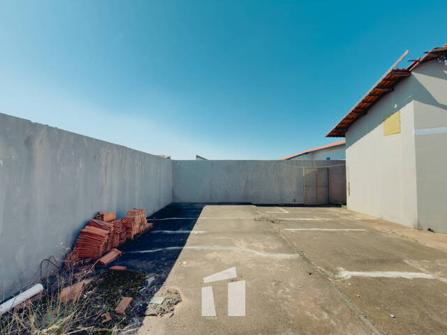 Casa para Compra em Botucatu - 4