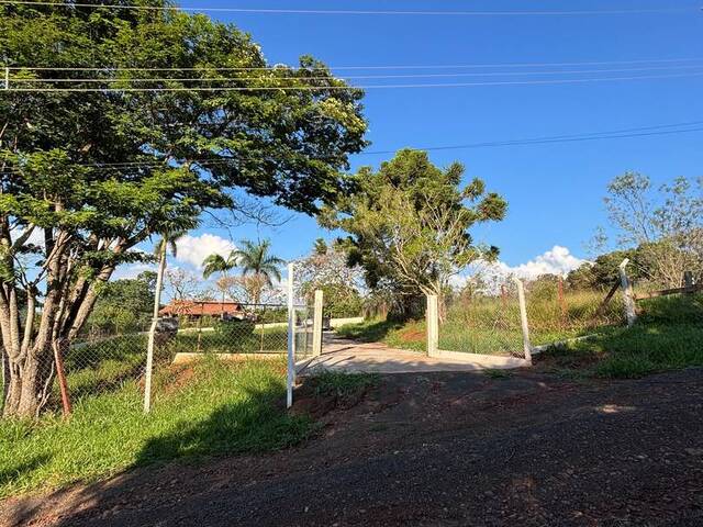 #257 - Casa para Compra em Botucatu - SP - 2