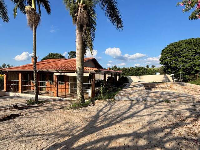 #257 - Casa para Compra em Botucatu - SP - 1