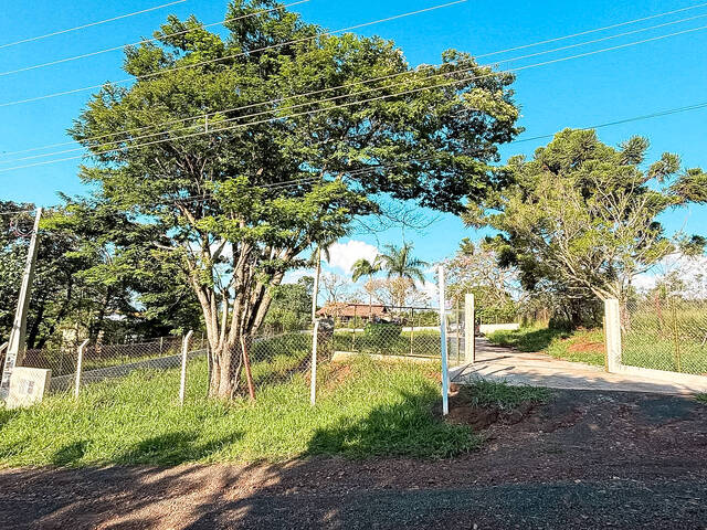 #257 - Casa para Compra em Botucatu - SP - 2