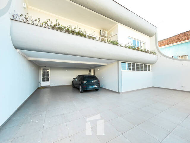 #105 - Sobrado para Compra em Botucatu - SP - 2
